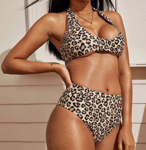 Super Cute Flattering Halter leopard Bikini