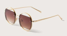 Load image into Gallery viewer, Fabulous And Vey Stylish Metal Frame Sunglasses
